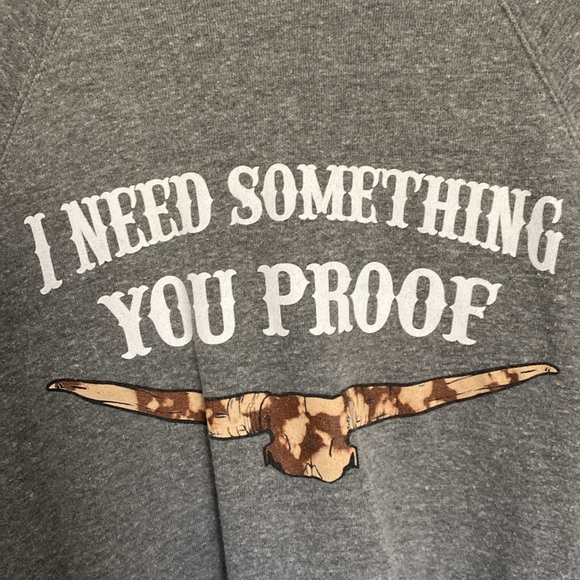 Morgan Wallen sweater - Picture 3 of 5